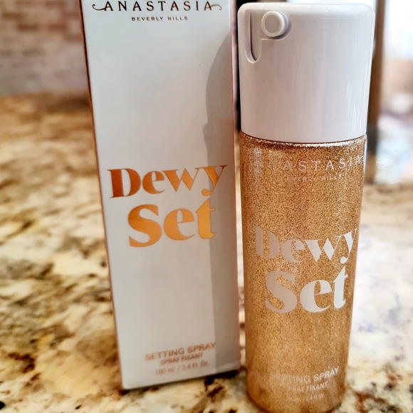 Anastasia Beverly Hills Other - Anastasia Beverly Hills - Dewy Set Setting Spray - NWT ABH